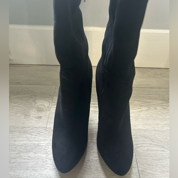 JustFab Bellavance Boots - Picture 11 of 11